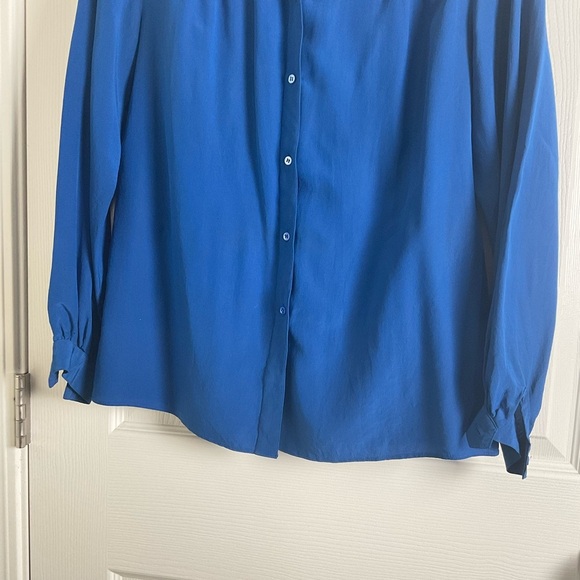 Charlotte Ford Blue Button-Up Blouse Size 10 vintage 100% Silk - Picture 3 of 6